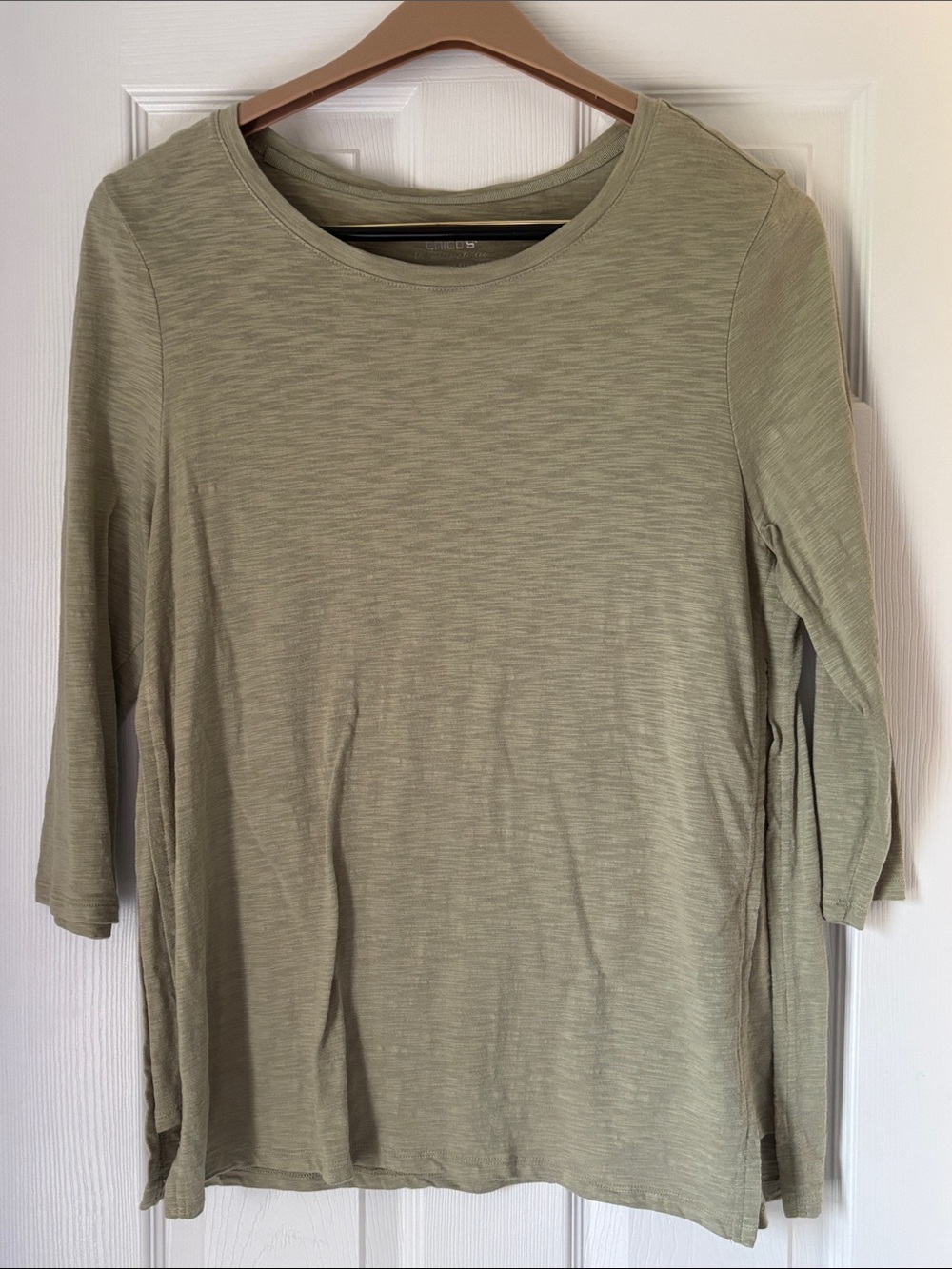 Women's 3/4 Sleeve Light Green Crewneck Top